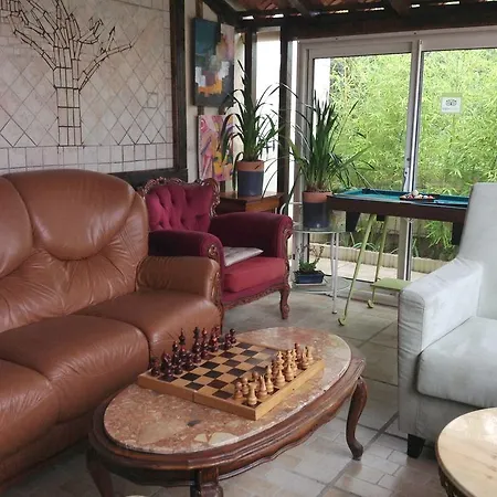 Le Beausejour Pensión Carcasona